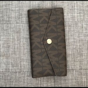 Michael Kors wallet